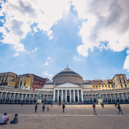 Piazza Plebiscito a Napoli